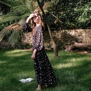 Christy Dawn Tallulah maxi Dress (M) in Silver Spray